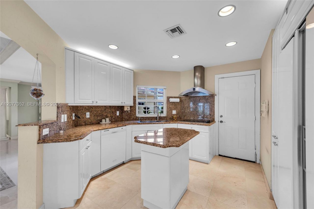 2523 SE 13th St, Pompano Beach, FL 33062 Photo