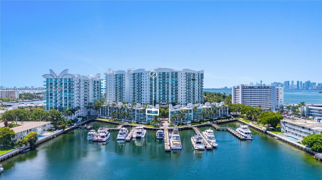 7918 Harbor Island Drive, Unit 307, North Bay Village, FL 33141 Photo