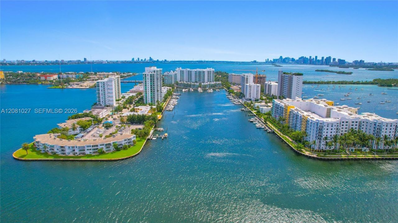 7918 Harbor Island Drive, Unit 307, North Bay Village, FL 33141 Photo