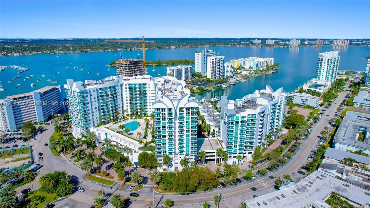 7918 Harbor Island Drive, Unit 307, North Bay Village, FL 33141 Photo