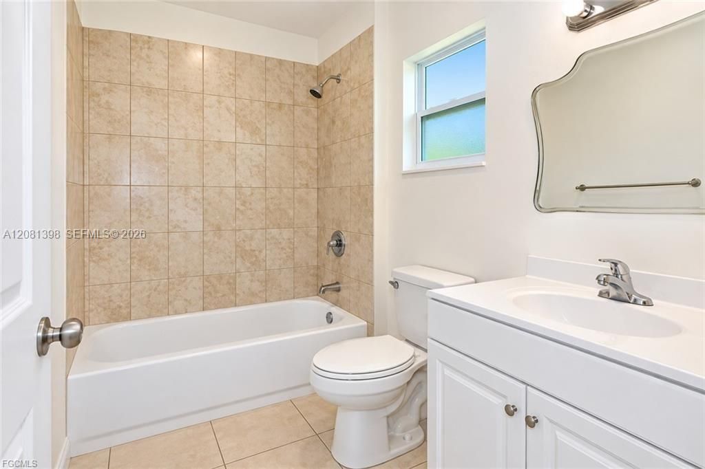1310 SW 7th Ct, Cape Coral, FL 33991 Photo
