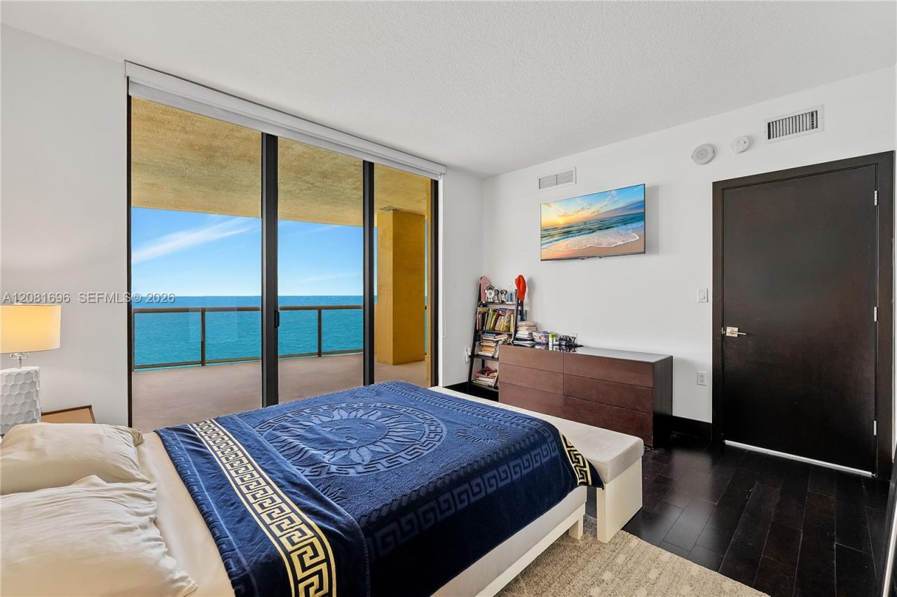 16275 Collins Ave, Unit 2101, Sunny Isles Beach, FL 33160 Photo