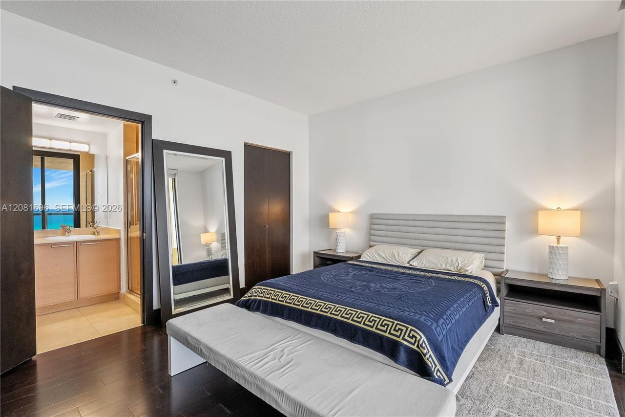 16275 Collins Ave, Unit 2101, Sunny Isles Beach, FL 33160 Photo