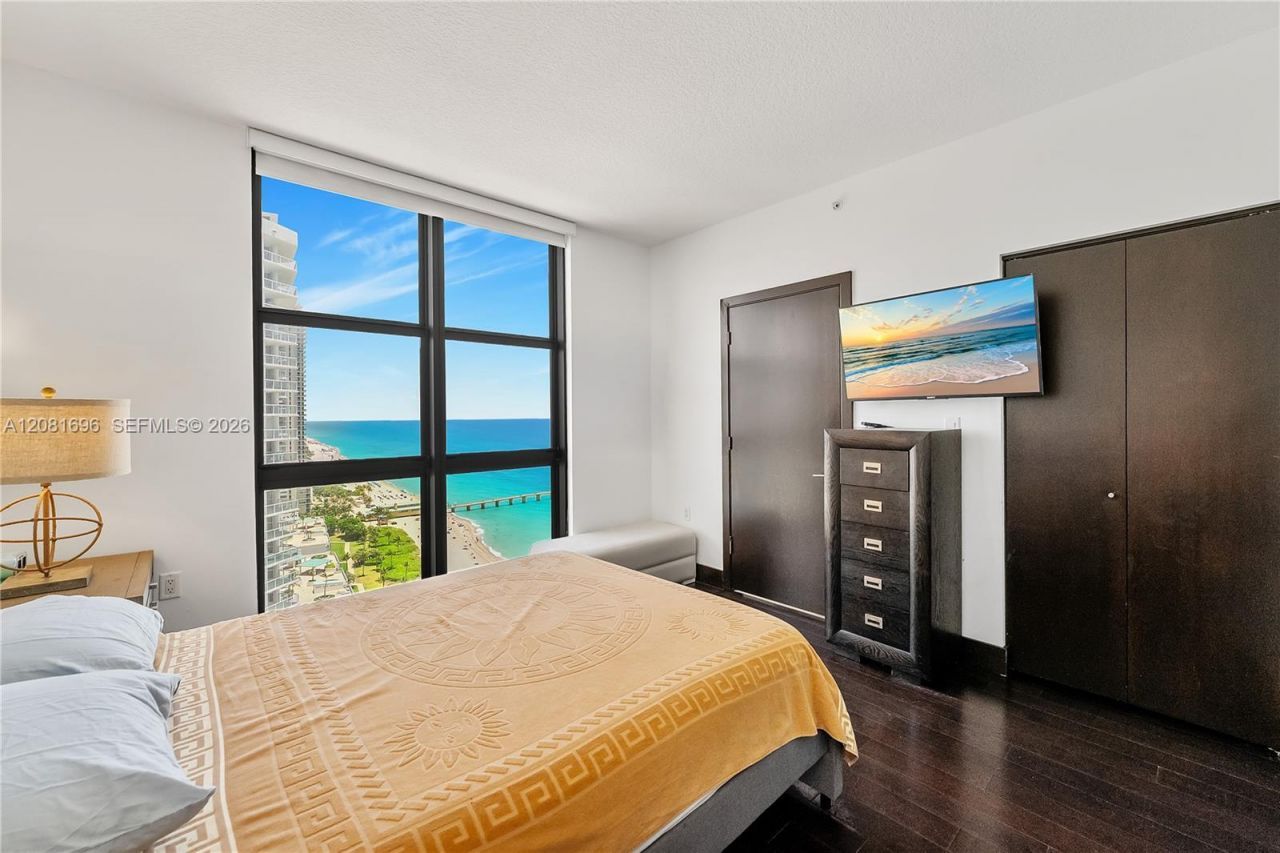 16275 Collins Ave, Unit 2101, Sunny Isles Beach, FL 33160 Photo