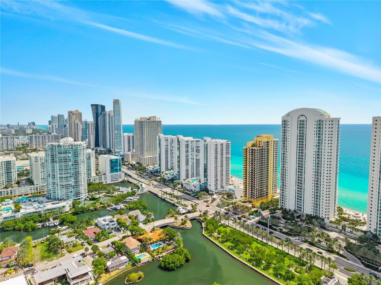 16275 Collins Ave, Unit 2101, Sunny Isles Beach, FL 33160 Photo