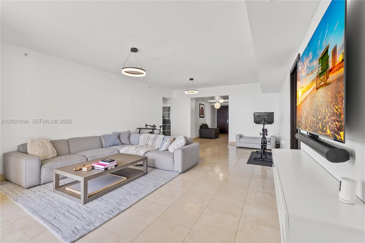 16275 Collins Ave, Unit 2101, Sunny Isles Beach, FL 33160 Photo