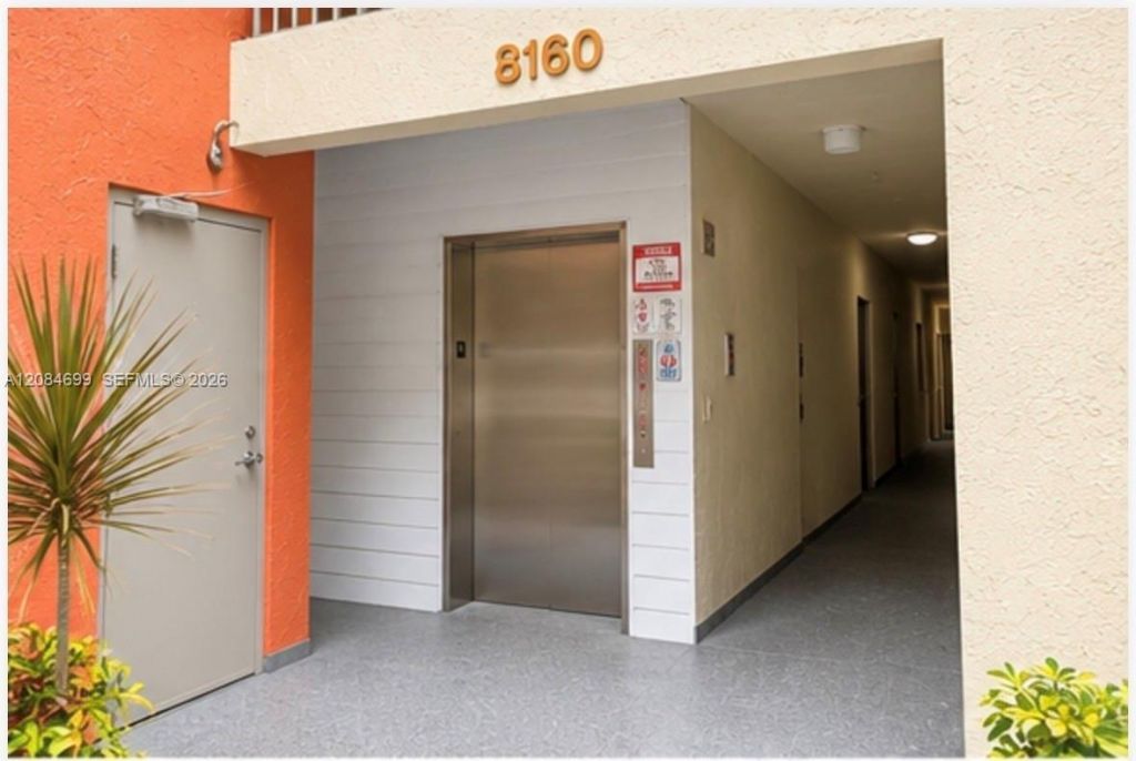 8160 Geneva Ct, Unit 115, Doral, FL 33166 Main Photo
