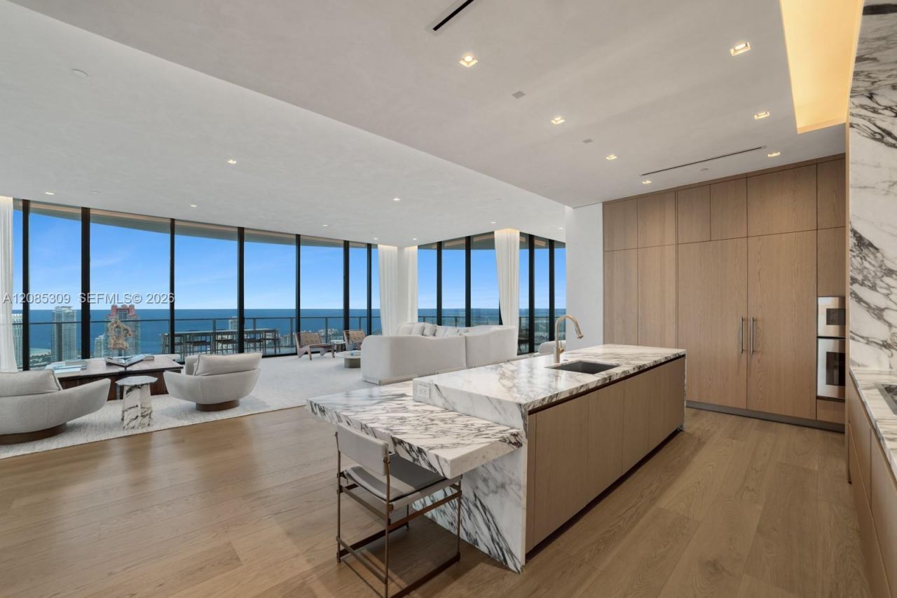 500 Alton Rd, Unit 4501, Miami Beach, FL 33139 Photo