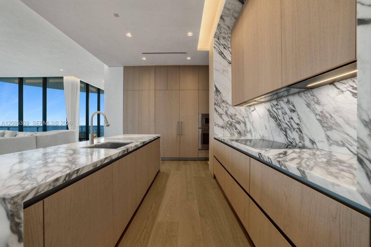 500 Alton Rd, Unit 4501, Miami Beach, FL 33139 Photo