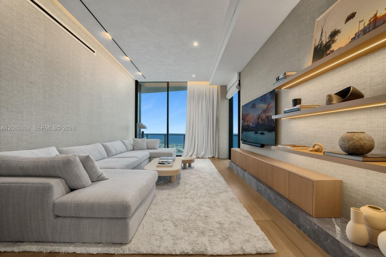 500 Alton Rd, Unit 4501, Miami Beach, FL 33139 Photo