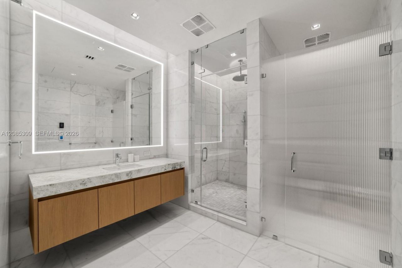 500 Alton Rd, Unit 4501, Miami Beach, FL 33139 Photo