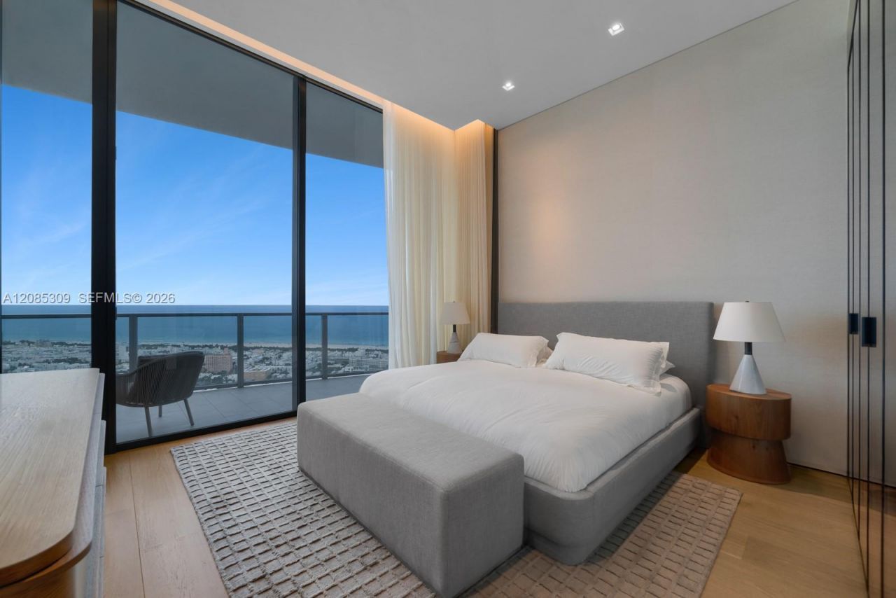 500 Alton Rd, Unit 4501, Miami Beach, FL 33139 Photo