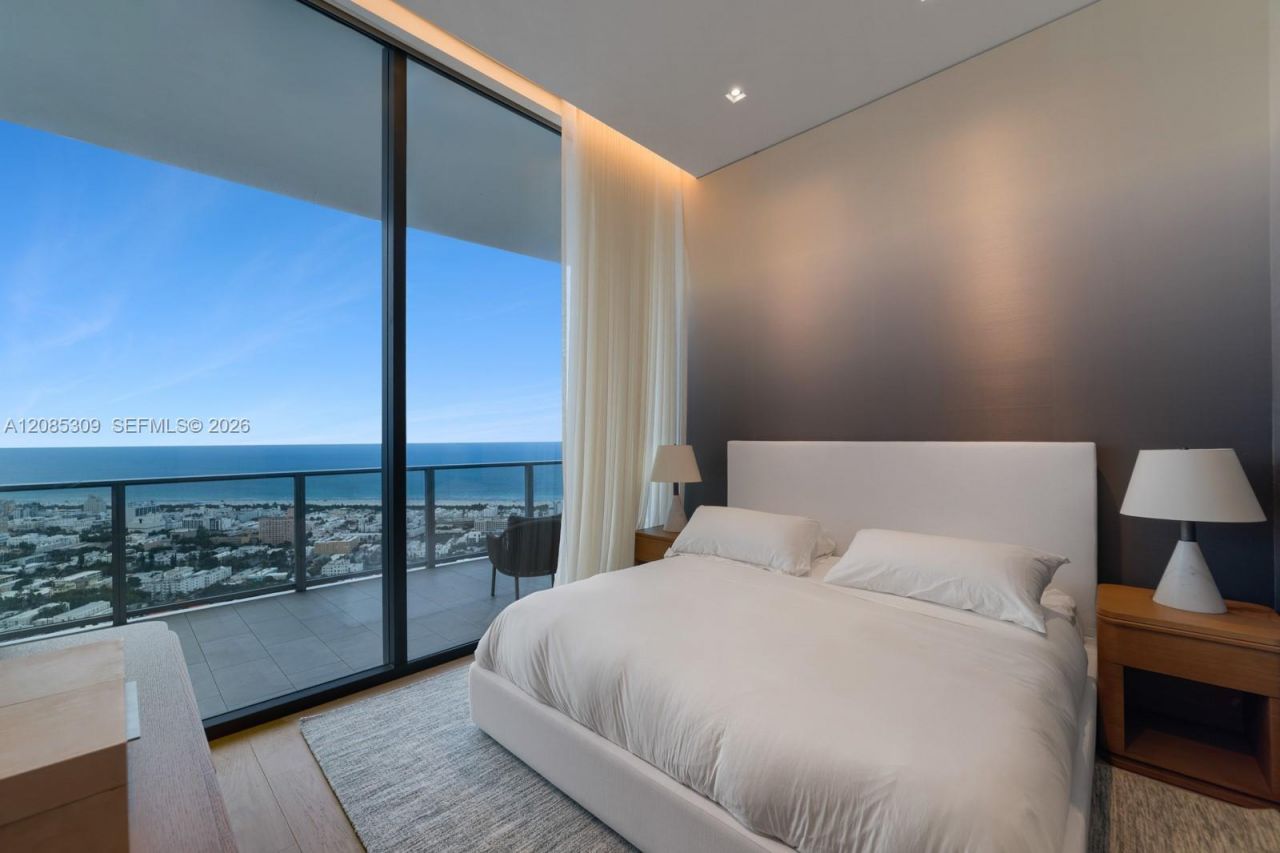 500 Alton Rd, Unit 4501, Miami Beach, FL 33139 Photo