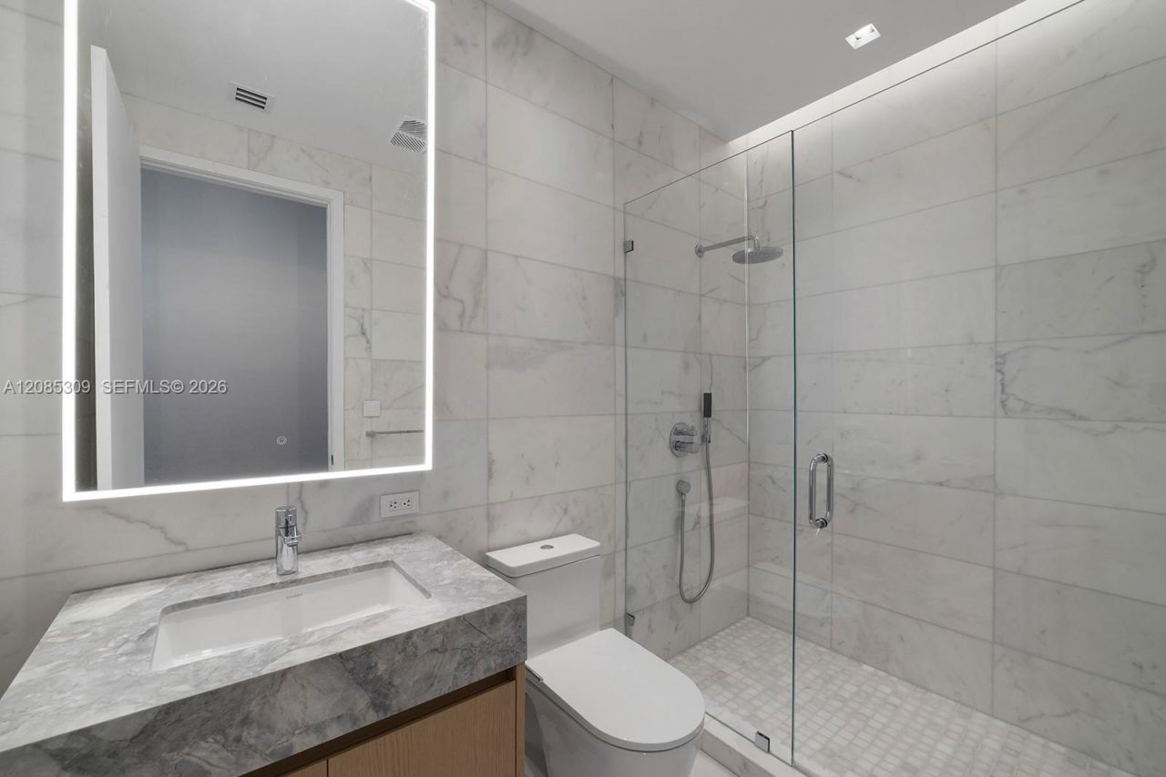 500 Alton Rd, Unit 4501, Miami Beach, FL 33139 Photo