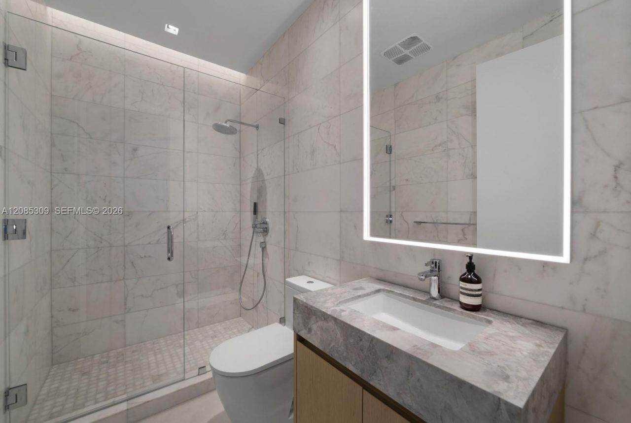 500 Alton Rd, Unit 4501, Miami Beach, FL 33139 Photo