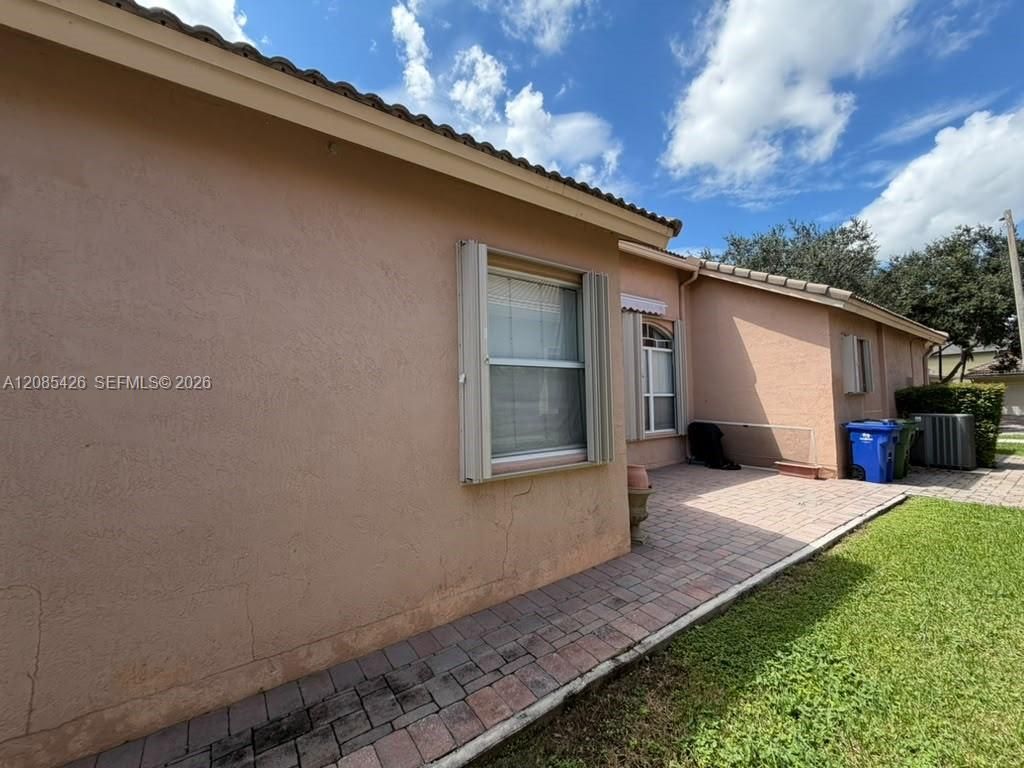 13374 SW 30th St, Miramar, FL 33027 Photo