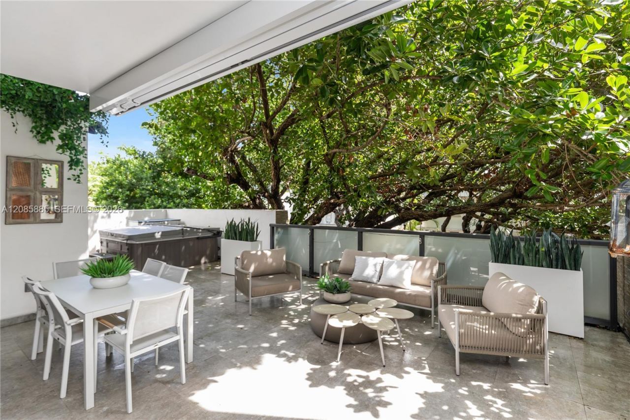 350 Meridian Ave, Unit 201, Miami Beach, FL 33139 Photo