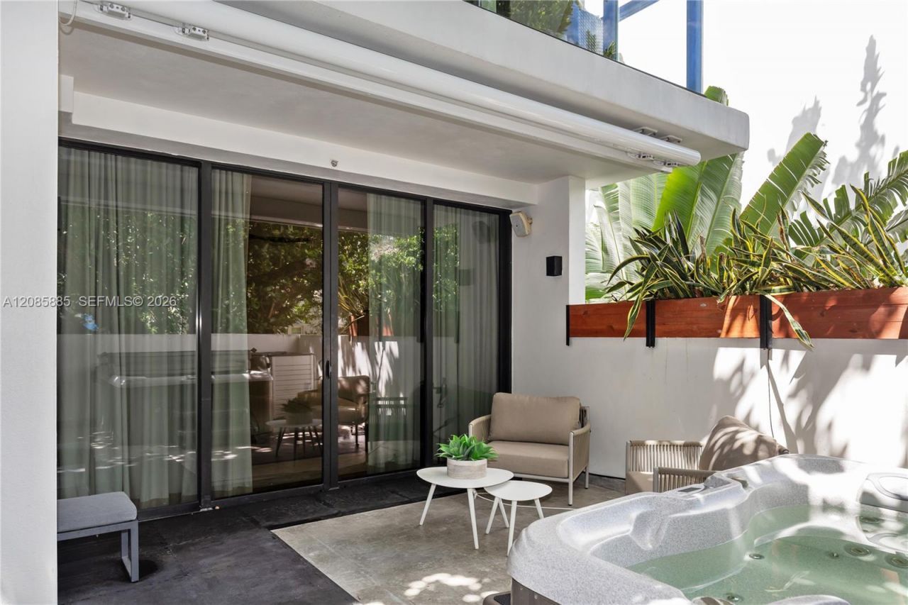 350 Meridian Ave, Unit 201, Miami Beach, FL 33139 Photo