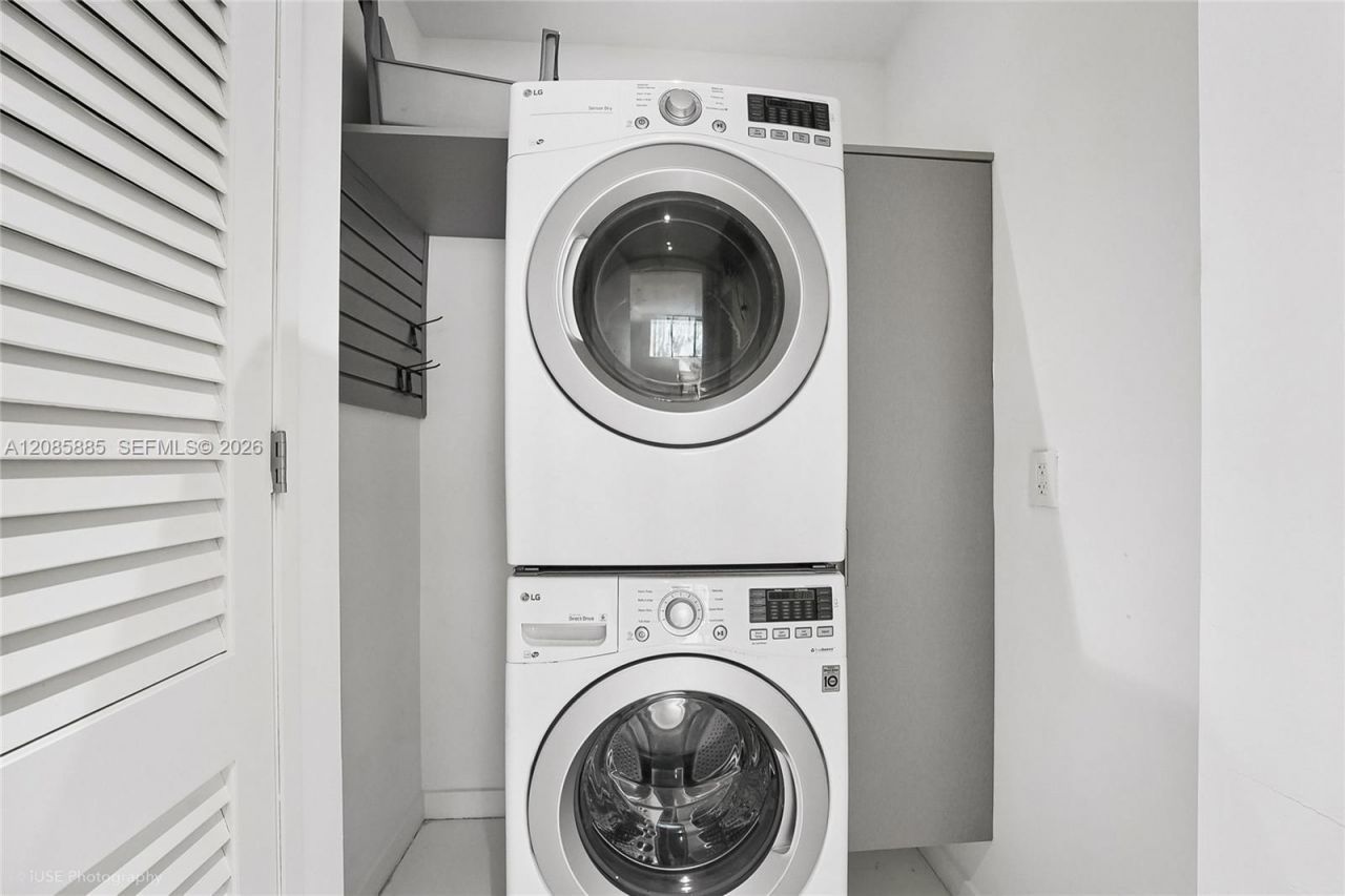 350 Meridian Ave, Unit 201, Miami Beach, FL 33139 Photo