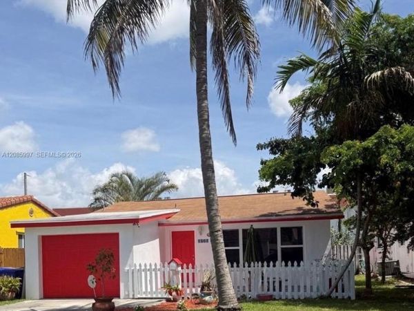 1507 Hayes St, Hollywood, FL 33020