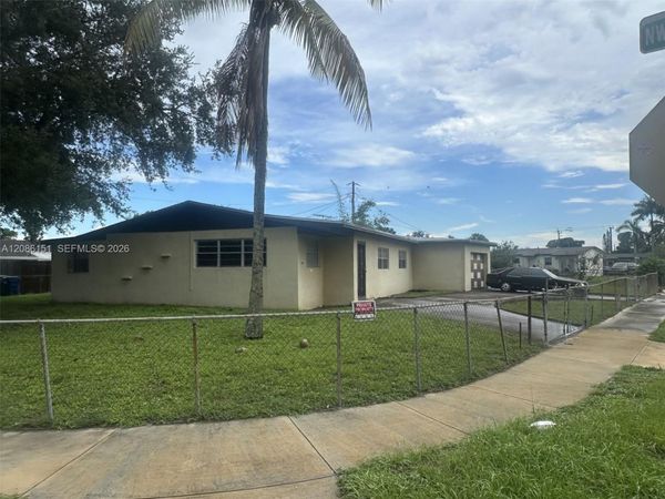 3370 NW 210th Ter, Miami Gardens, FL 33056