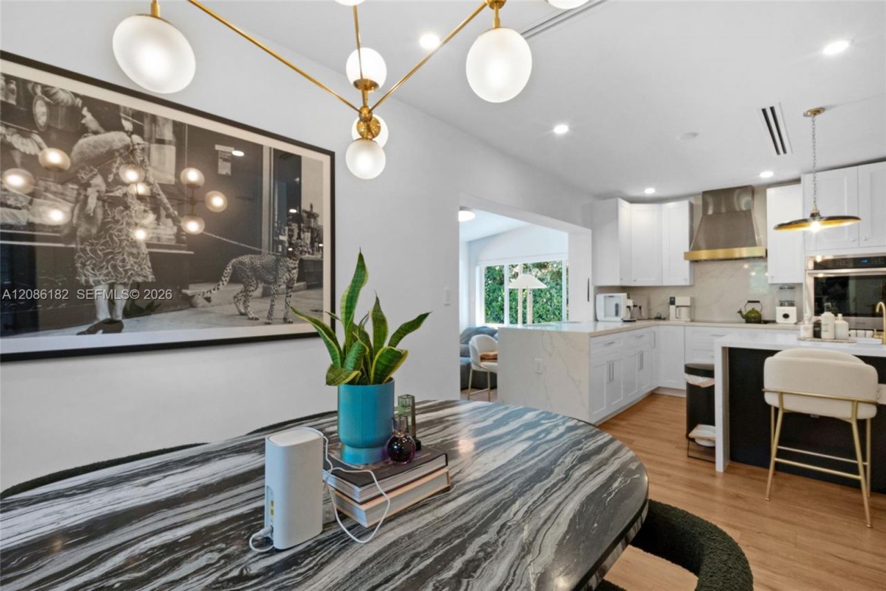 817 Tangier St, Coral Gables, FL 33134 Photo