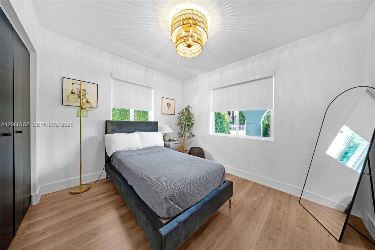 817 Tangier St, Coral Gables, FL 33134 Photo