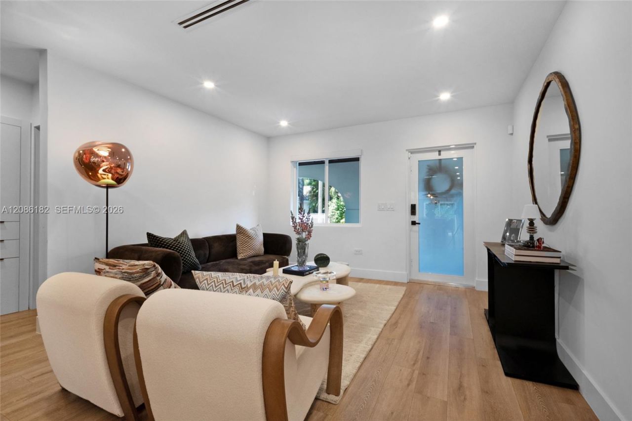 817 Tangier St, Coral Gables, FL 33134 Photo