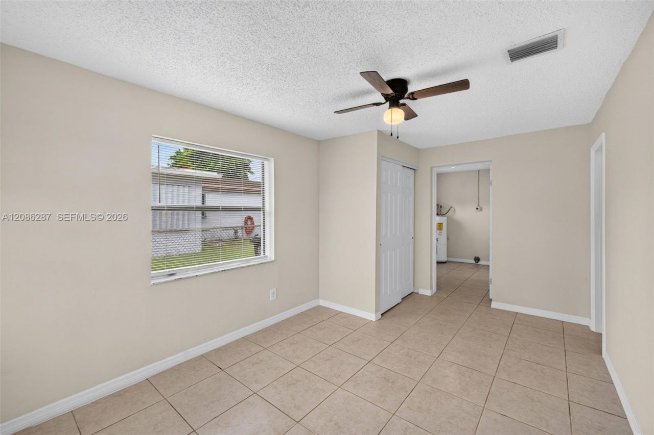 2831 NW 23rd St, Fort Lauderdale, FL 33311 Photo