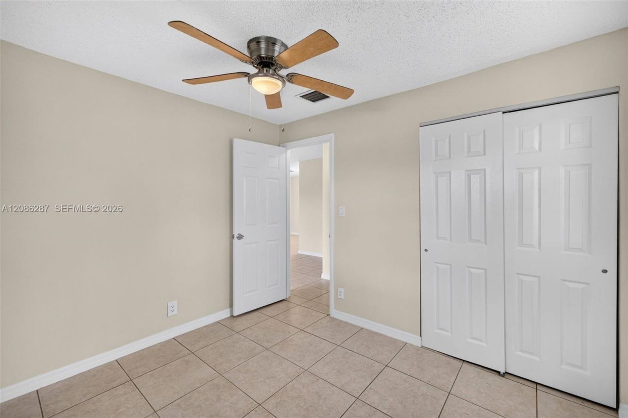 2831 NW 23rd St, Fort Lauderdale, FL 33311 Photo