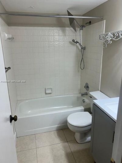 9851 NW 3rd Ct, Unit 8, Plantation, FL 33324 Photo