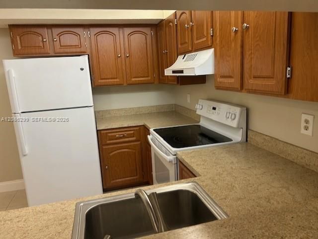9851 NW 3rd Ct, Unit 8, Plantation, FL 33324 Photo