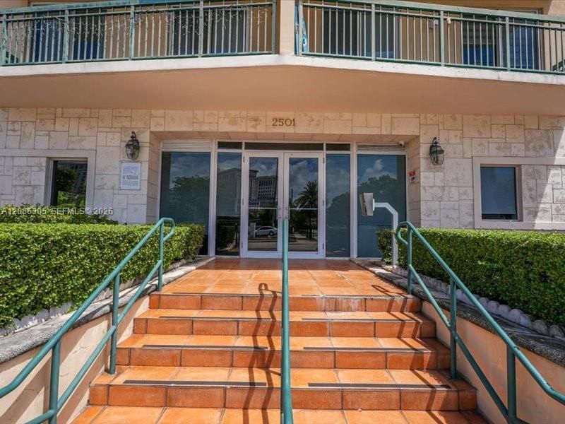 2501 SW Douglas Rd, Unit 202, Miami, FL 33133 Photo