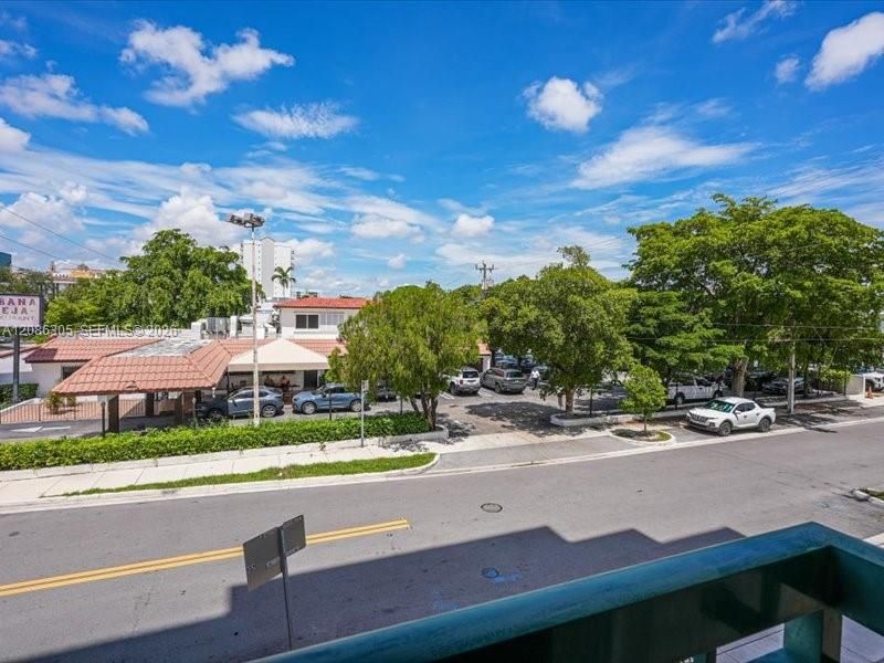 2501 SW Douglas Rd, Unit 202, Miami, FL 33133 Photo