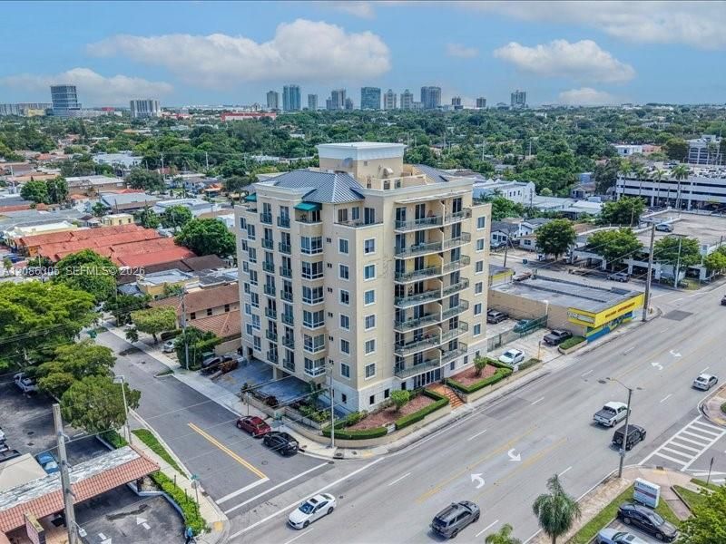 2501 SW Douglas Rd, Unit 202, Miami, FL 33133 Photo