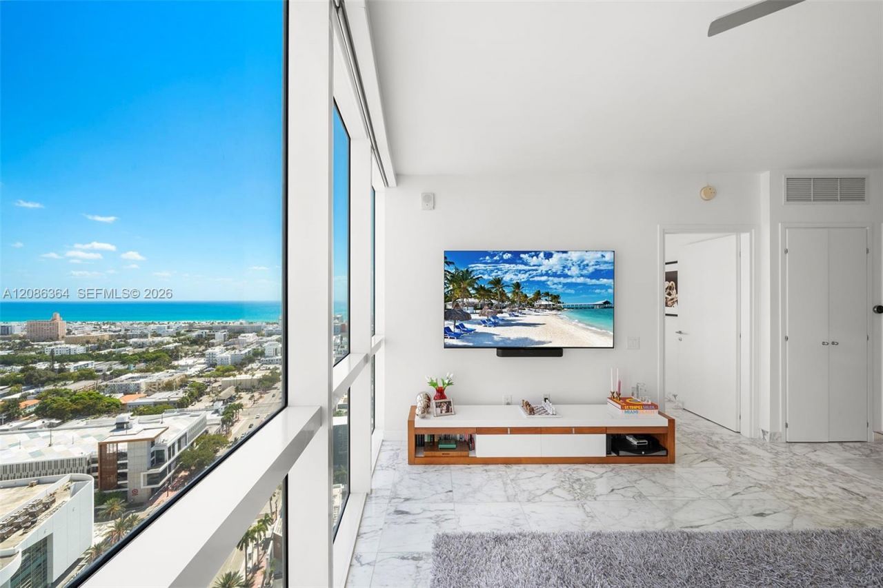 450 Alton Rd, Unit 2708, Miami Beach, FL 33139 Photo