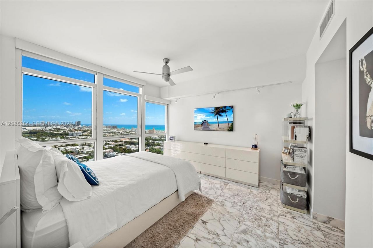 450 Alton Rd, Unit 2708, Miami Beach, FL 33139 Photo