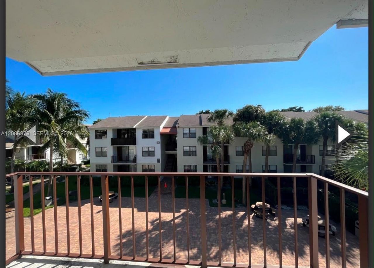 706 Executive Center Dr, Unit 34, West Palm Beach, FL 33401 Photo