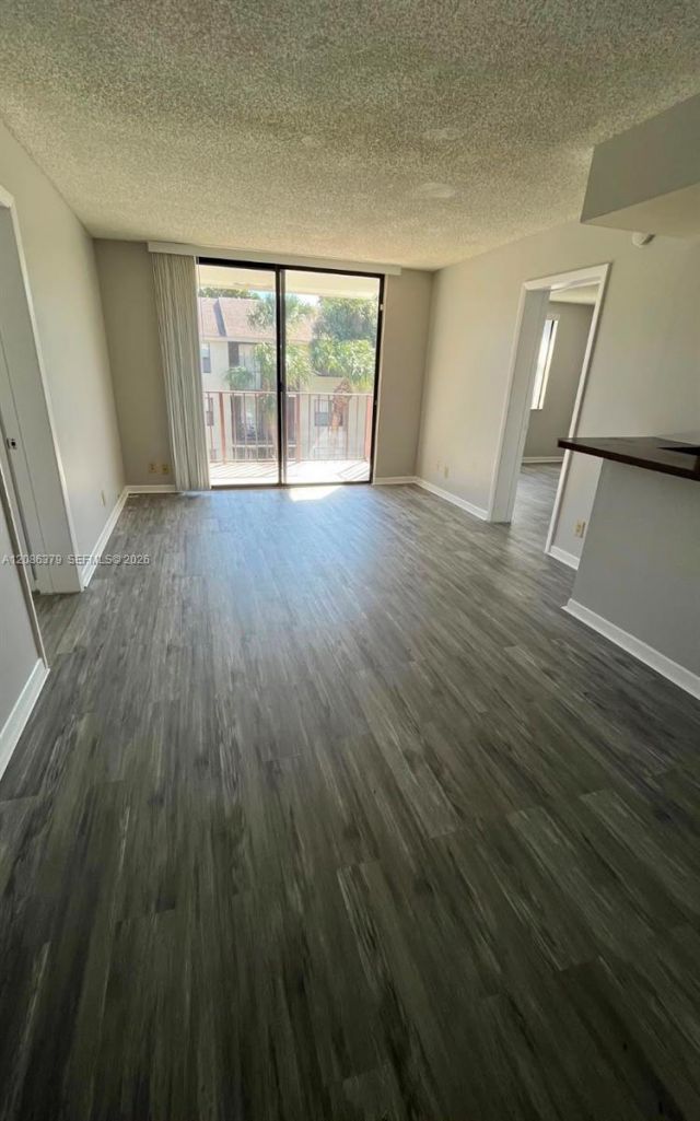 706 Executive Center Dr, Unit 34, West Palm Beach, FL 33401 Photo