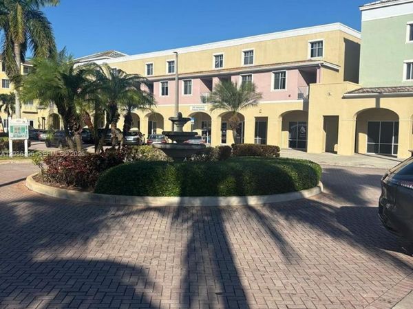 3401 N State Road 7 , Unit B-7, Lauderdale Lakes, FL 33319