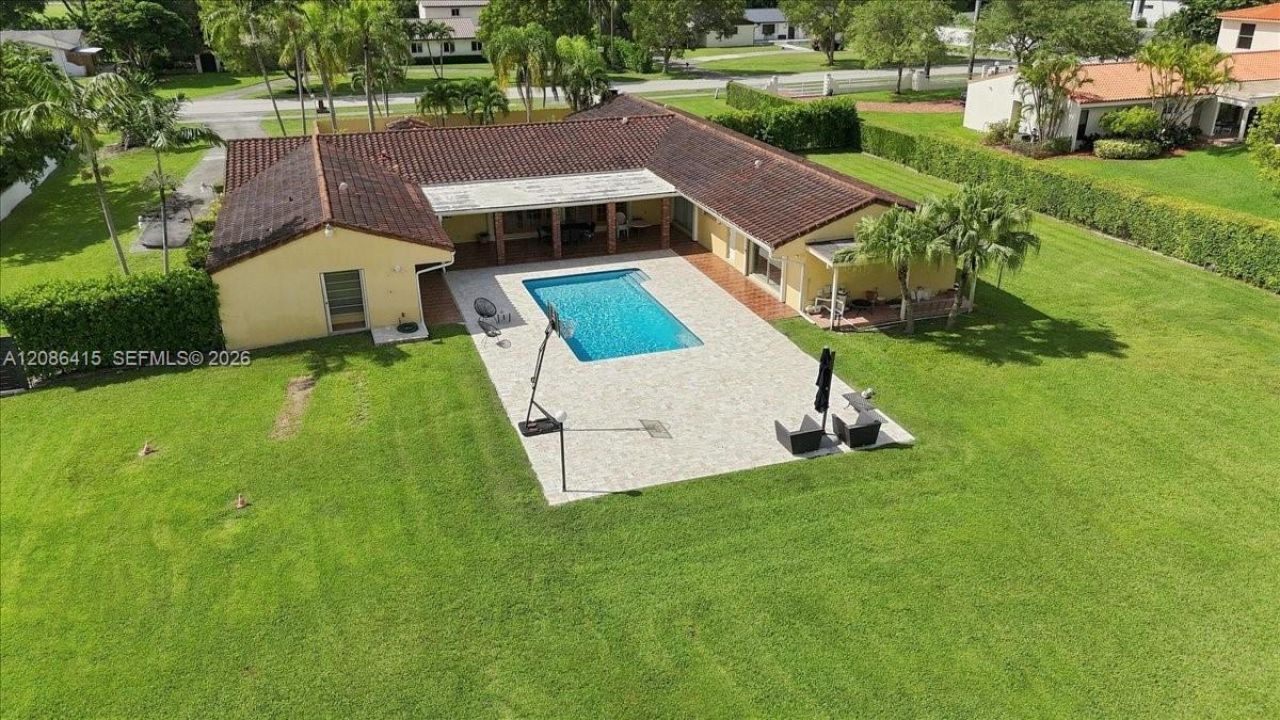 9805 SW 64th St, Miami, FL 33173 Photo