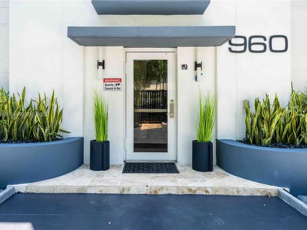 960 Jefferson Ave, Unit 205, Miami Beach, FL 33139