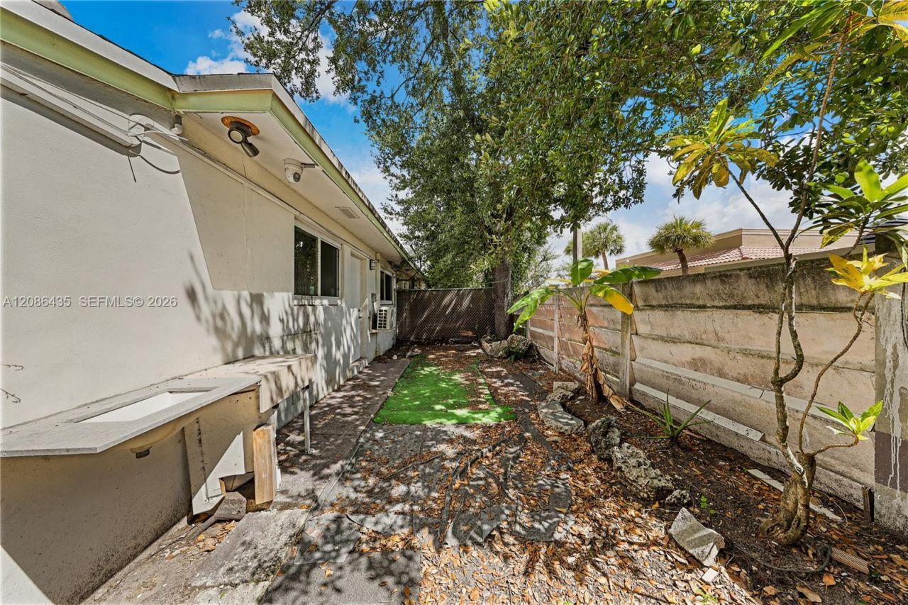 6224 Miramar Pkwy, Unit 10, Miramar, FL 33023 Photo