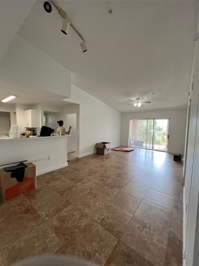 2051 Renaissance Blvd, Unit 306, Miramar, FL 33025 Photo