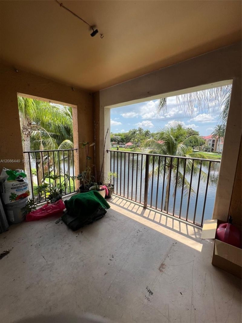 2051 Renaissance Blvd, Unit 306, Miramar, FL 33025 Photo