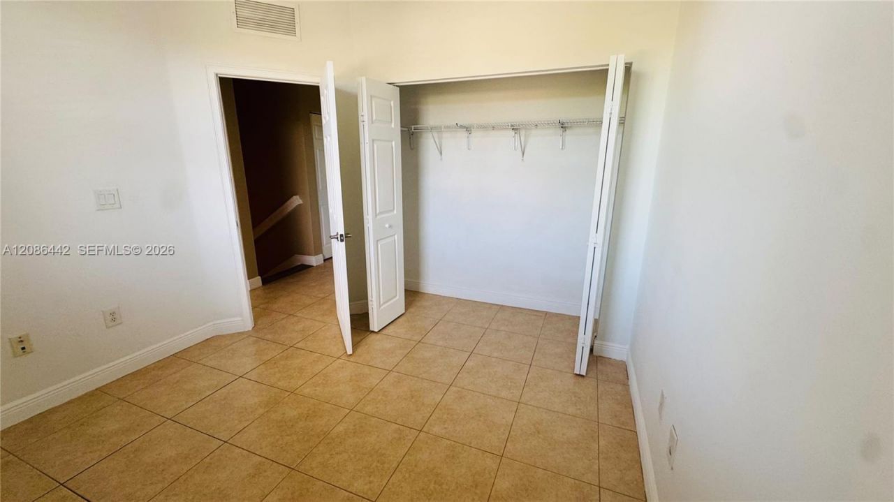 353 NE 37th Pl, Homestead, FL 33033 Photo