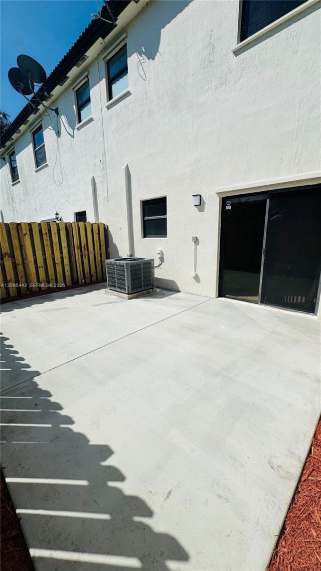 353 NE 37th Pl, Homestead, FL 33033 Photo