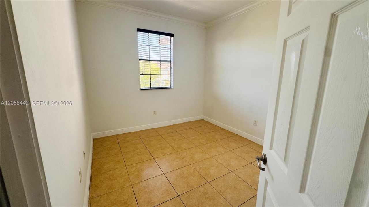 353 NE 37th Pl, Homestead, FL 33033 Photo
