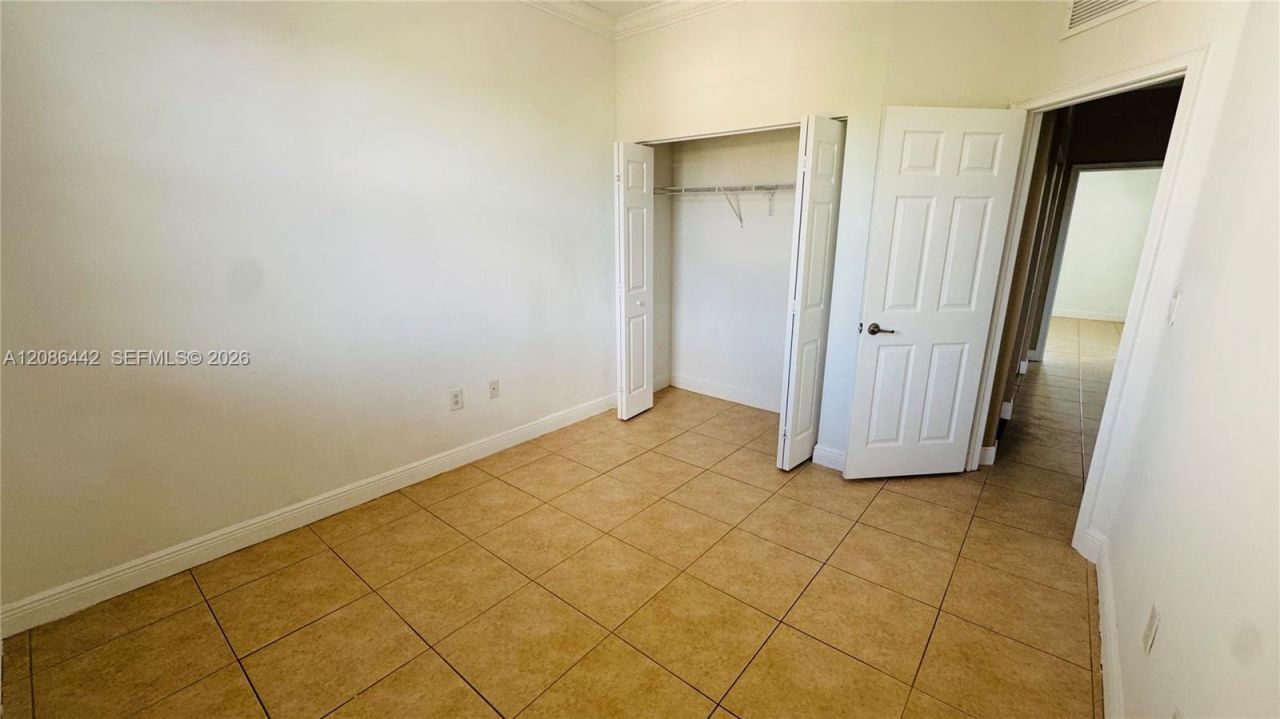353 NE 37th Pl, Homestead, FL 33033 Photo