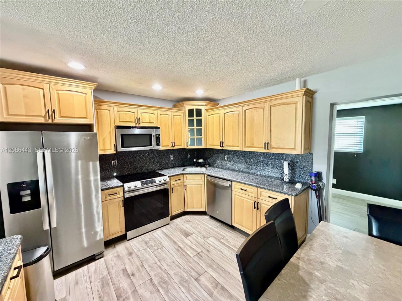2702 NW 53rd St, Unit 1, Fort Lauderdale, FL 33309 Photo